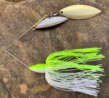 Load image into Gallery viewer, Small Bullet Head Spinnerbait
